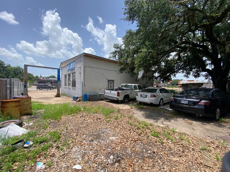 1398 Washington Blvd, Beaumont, TX à louer - Photo de l’immeuble – Image 3 sur 22