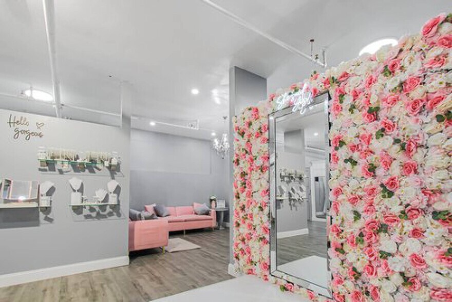 911 Madison Ave, Toledo, OH à louer - Photo intérieure – Image 2 sur 9