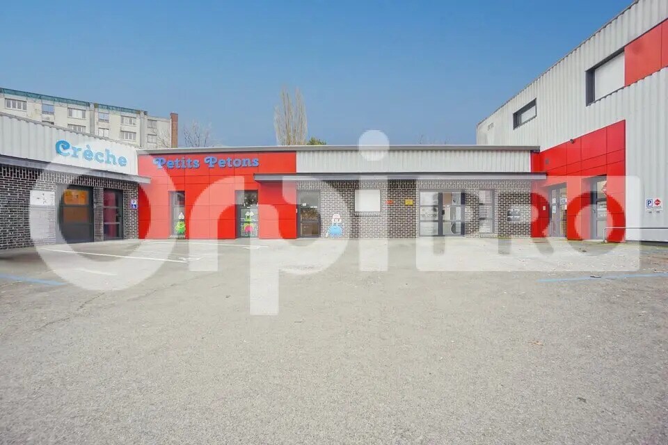 Local d’activités dans Bapaume à louer Photo de l’immeuble– Image 1 sur 12