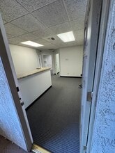 7177 Brockton Ave, Riverside, CA à louer Photo intérieure– Image 1 sur 7