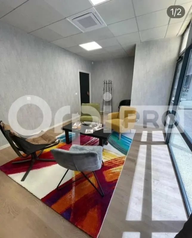 Plus de détails pour Bureau à louer