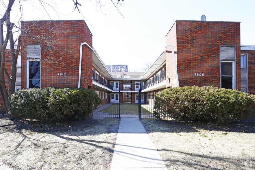 7812 S Troy St, Chicago, IL à vendre - Photo de l’immeuble – Image 3 sur 8