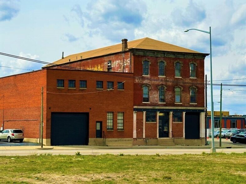 115-119 N Keowee St, Dayton, OH à vendre - Photo de l’immeuble – Image 3 sur 21