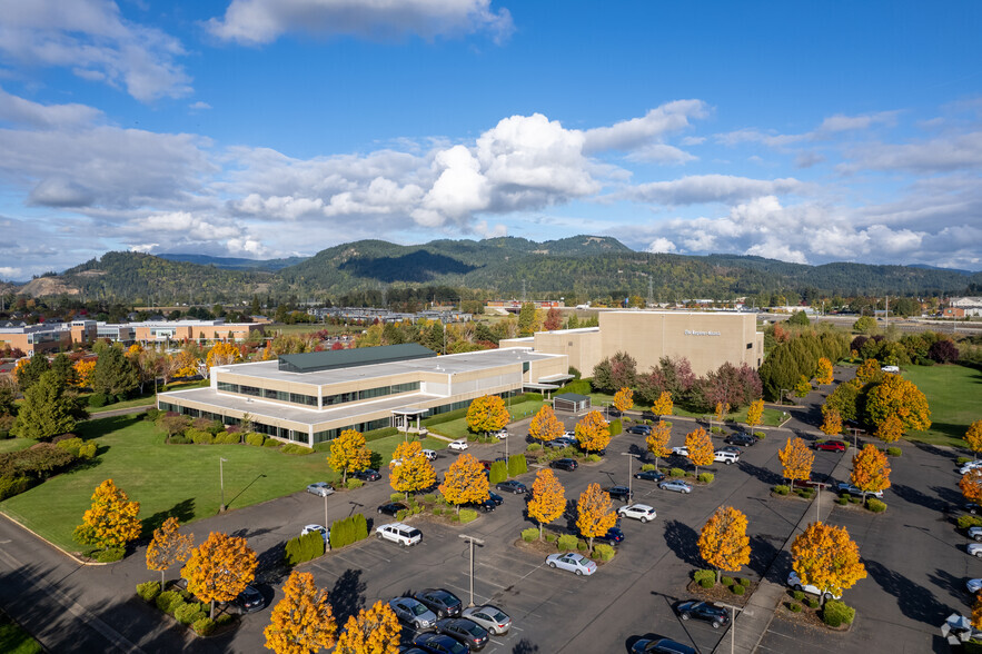 3500 Chad Dr, Eugene, OR à louer - Aérien – Image 3 sur 8