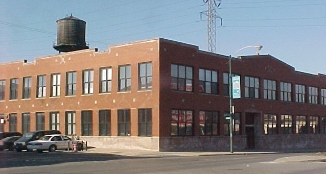 348 N Ashland Ave, Chicago, IL à louer - Photo de l’immeuble – Image 1 sur 6