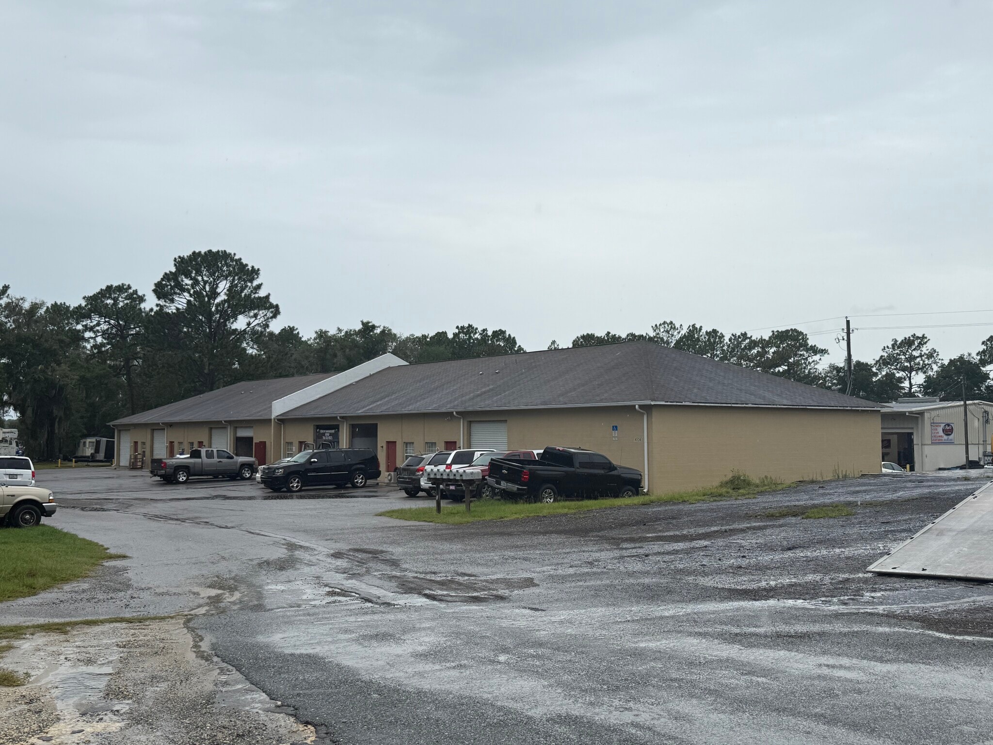 4530-4534 NE 35th St, Ocala, FL à louer Photo principale– Image 1 sur 2