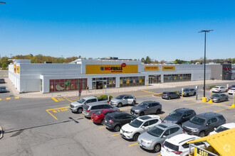 2126-2200 Burnhamthorpe Rd W, Mississauga, ON à louer Photo de l’immeuble– Image 1 sur 5