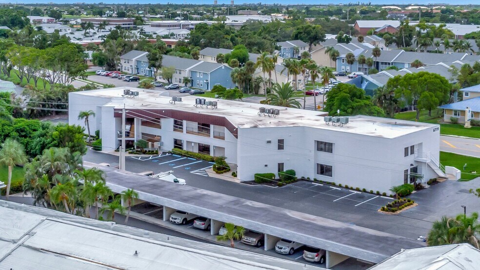 6719 Winkler Rd, Fort Myers, FL à louer - Photo de l’immeuble – Image 2 sur 17