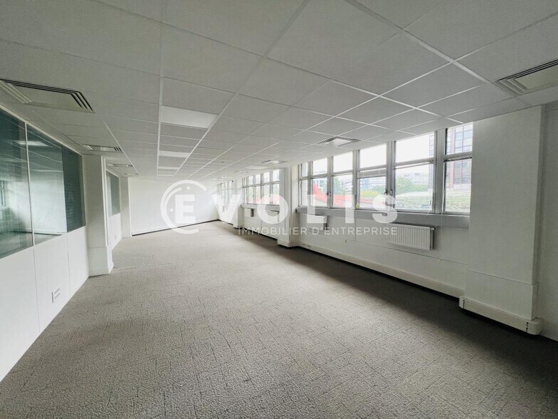 Bureau dans Fontenay Sous Bois à louer - Photo intérieure – Image 2 sur 8