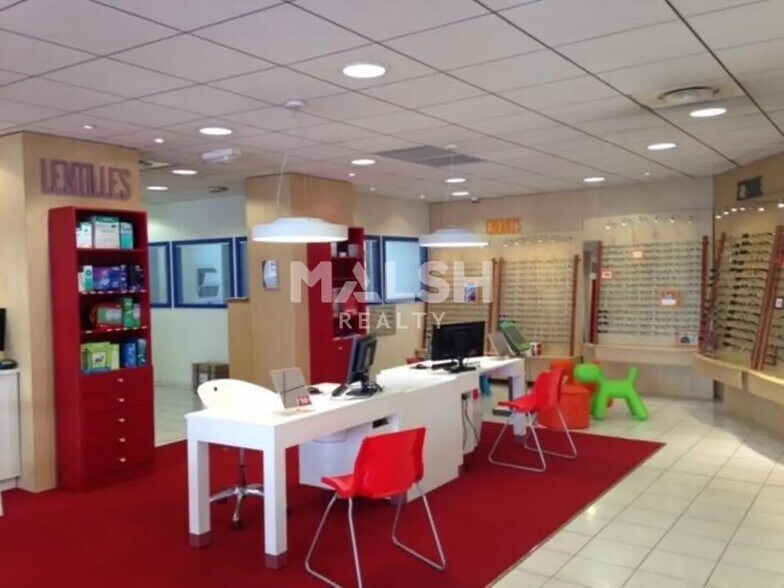 Local commercial dans Lyon à louer - Photo de l’immeuble – Image 2 sur 5