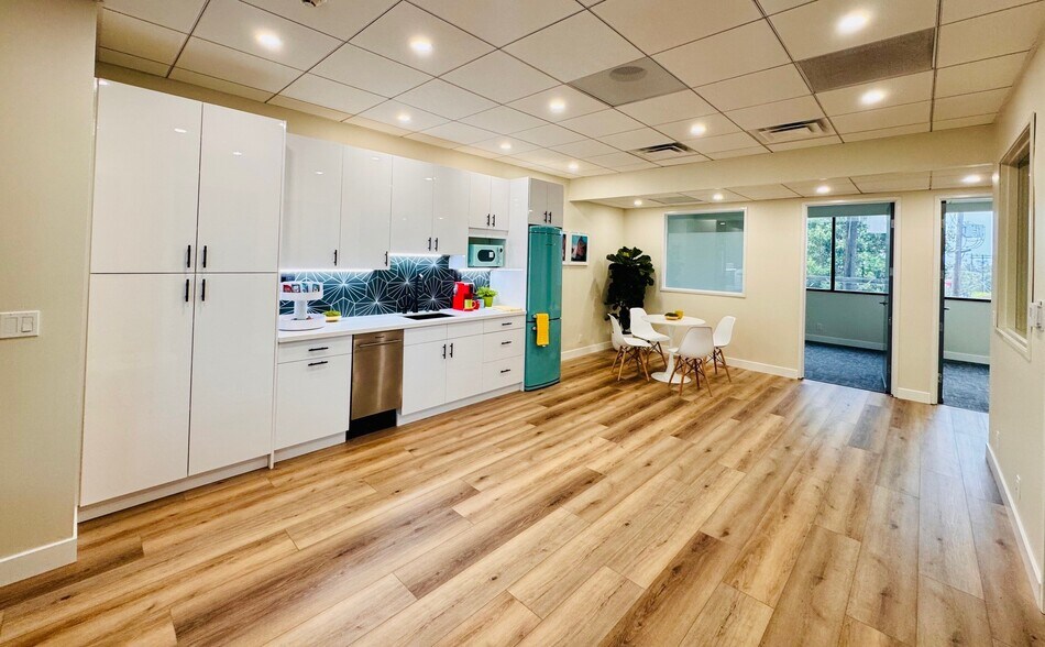 11965 Venice Blvd, Los Angeles, CA à louer - Photo intérieure – Image 3 sur 75