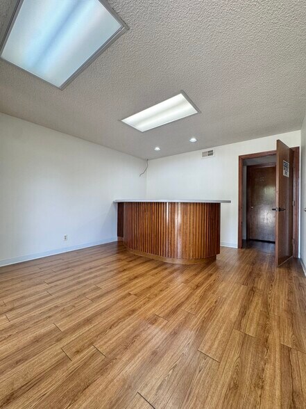 9227 Thomasville Dr, Houston, TX à louer - Hall d’entrée – Image 2 sur 22