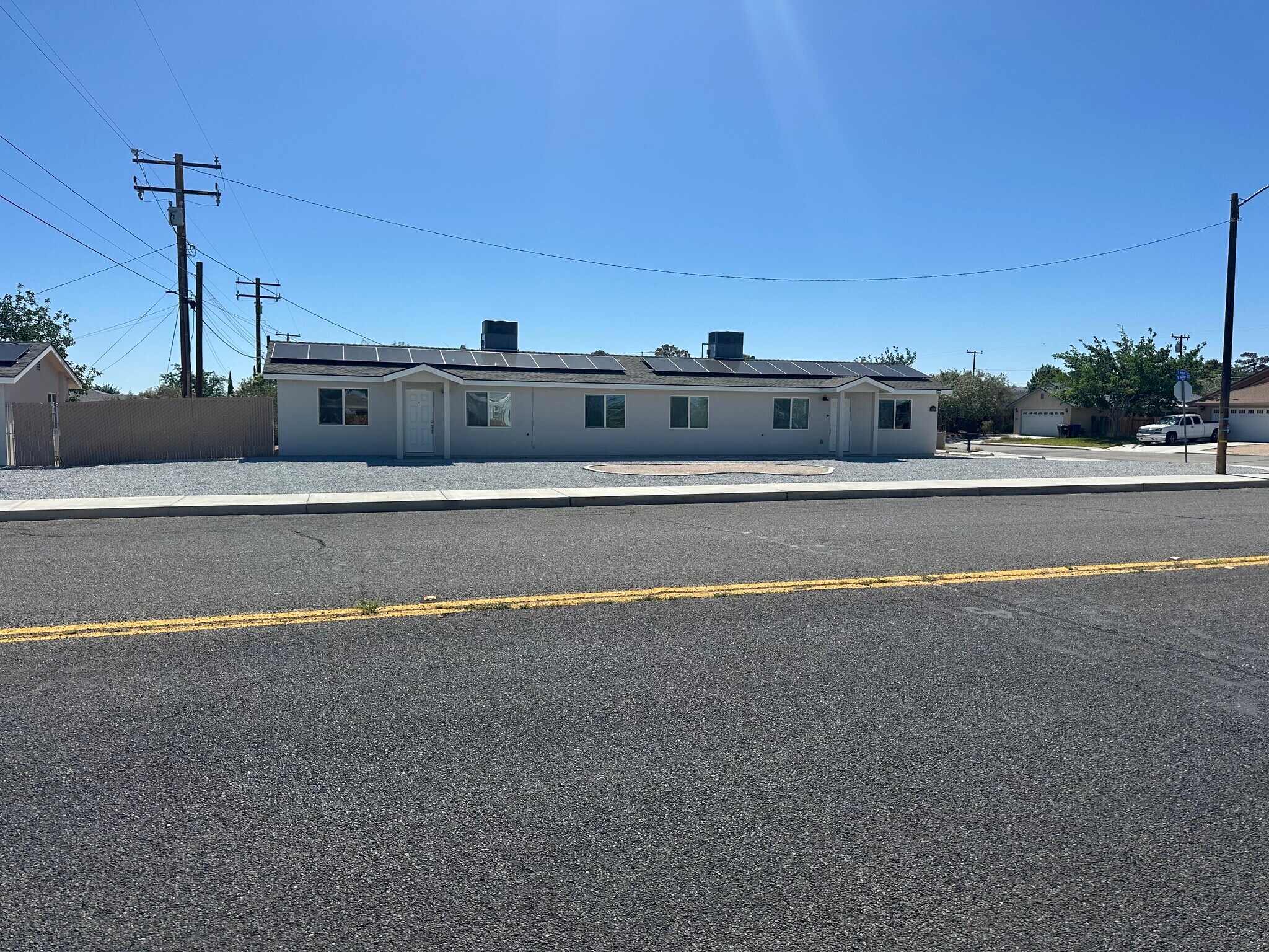 1621 Porter St, Ridgecrest, CA à vendre Photo principale– Image 1 sur 3