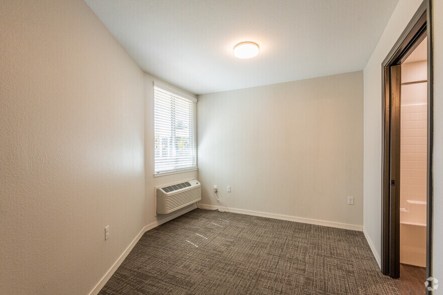 1835 Oddie Blvd, Sparks, NV à louer - Photo de l’immeuble – Image 2 sur 24