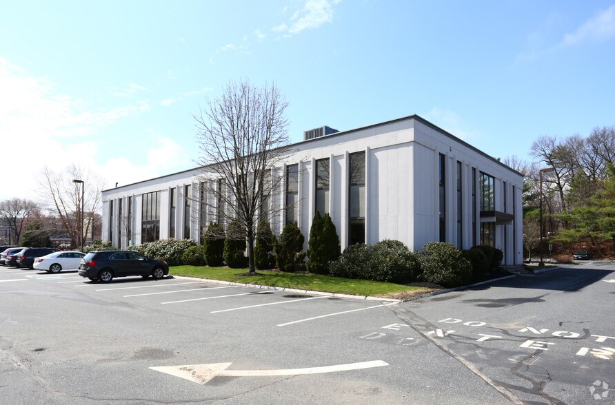 260 Cochituate Rd, Framingham, MA à louer - Photo de l’immeuble – Image 2 sur 6