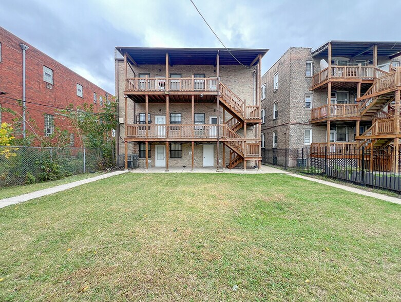 5617 S Michigan Ave, Chicago, IL à vendre - Photo de l’immeuble – Image 2 sur 7