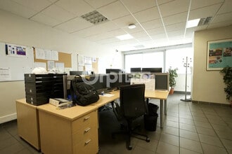 Bureau dans Dagneux à louer Photo de l’immeuble– Image 1 sur 6