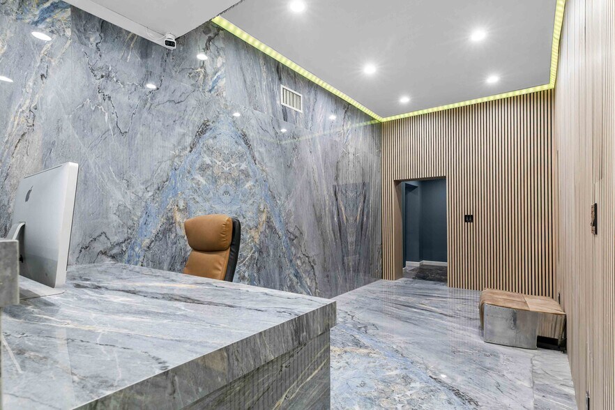 11112 Ventura Blvd, Studio City, CA à vendre - Photo de l’immeuble – Image 3 sur 21