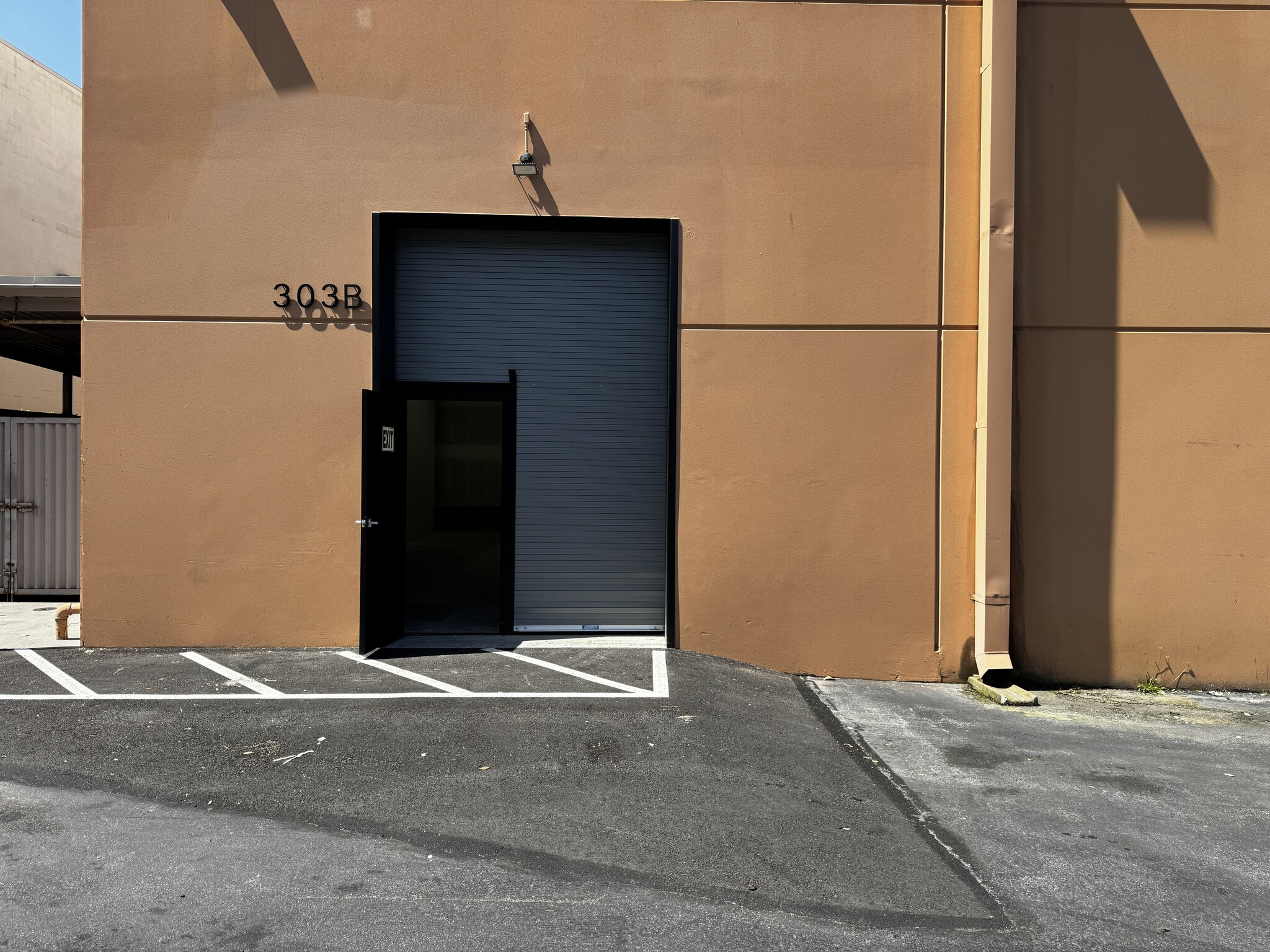 301-303 Gellert Blvd, Daly City, CA à louer Photo intérieure– Image 1 sur 7