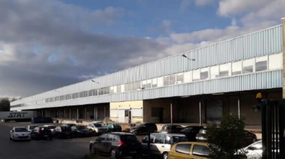 Industriel/Logistique dans Corbas à vendre - Photo de l’immeuble – Image 2 sur 12