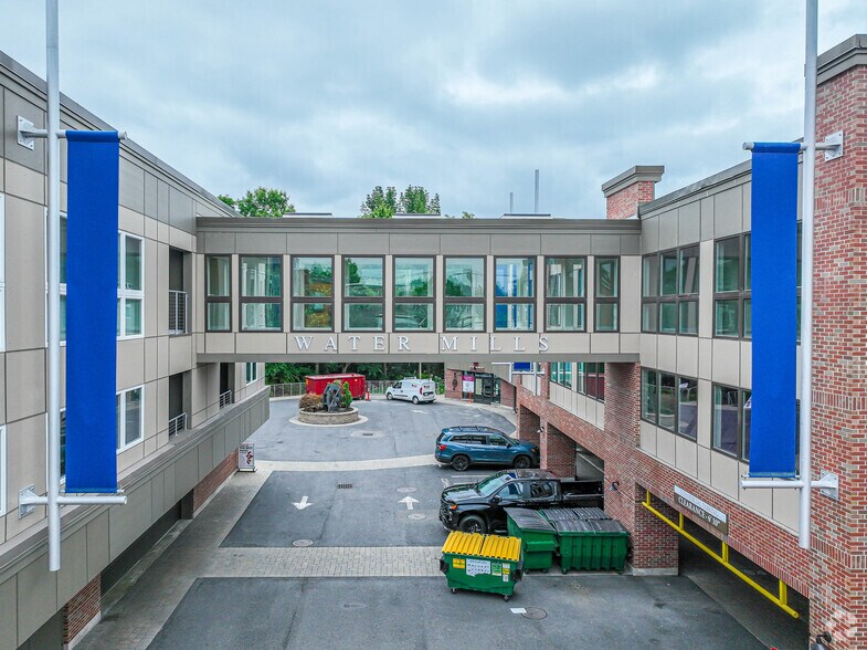 350 Pleasant St, Watertown, MA à louer - Photo de l’immeuble – Image 2 sur 12
