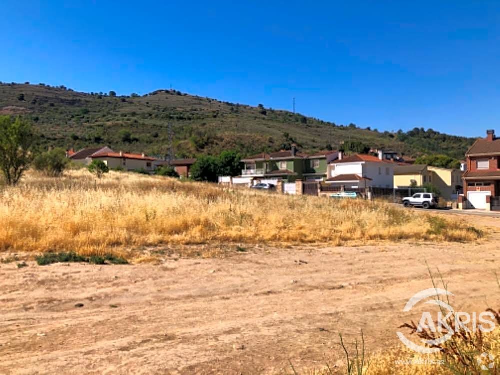 Terrain dans Chiloeches, Guadalajara à vendre Photo principale– Image 1 sur 4