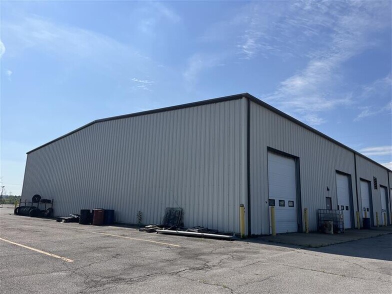 75 Ransier Dr, Buffalo, NY à vendre - Photo de l’immeuble – Image 3 sur 39
