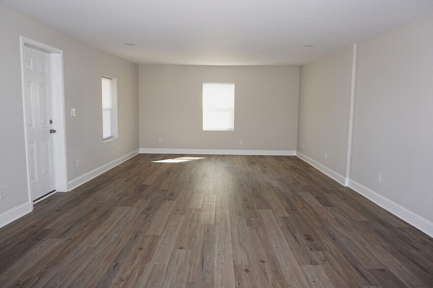109 Walker St, Roxboro, NC à louer - Photo de l’immeuble – Image 3 sur 10