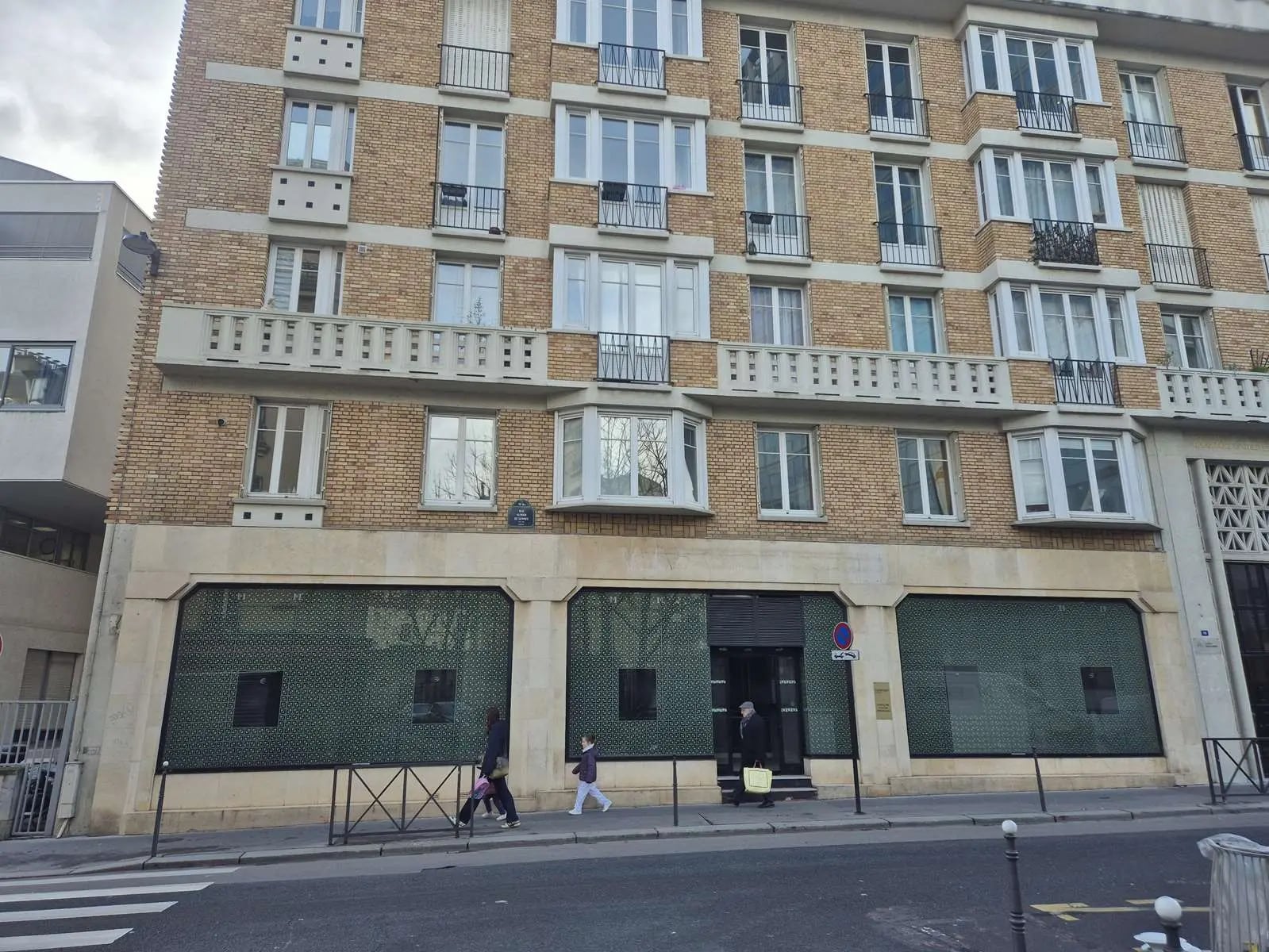 Local commercial dans Paris à louer Photo de l’immeuble– Image 1 sur 11