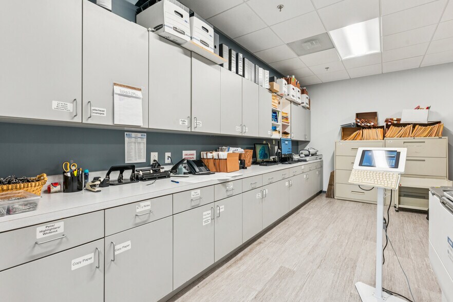 235 Magrath Darby Blvd, Mount Pleasant, SC à louer - Photo de l’immeuble – Image 2 sur 13