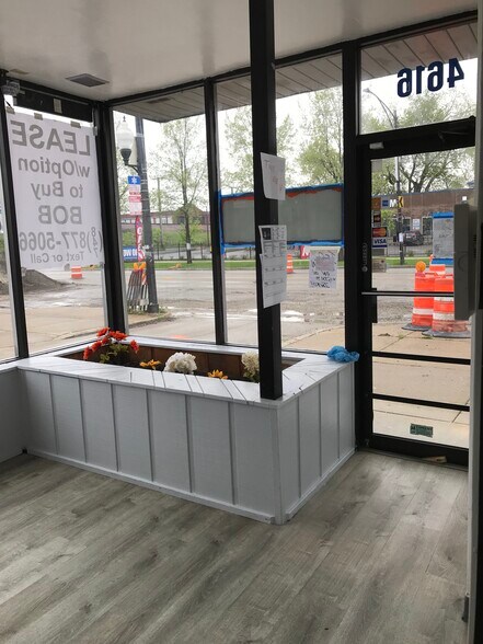 4616 W Fullerton Ave, Chicago, IL à louer - Hall d’entrée – Image 2 sur 66
