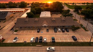 Plus de détails pour 310 N Main St, Keller, TX - Local commercial à louer