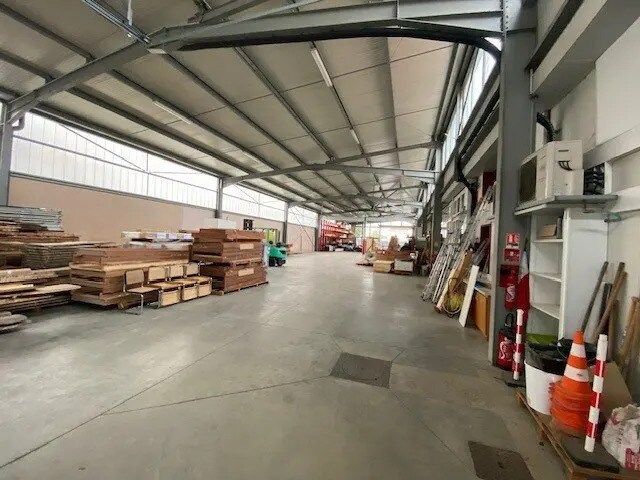 Local d'activités dans Charnay-lès-Mâcon à vendre - Photo intérieure – Image 3 sur 5