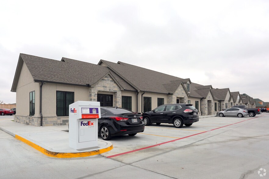 4500 W Houston St, Broken Arrow, OK à louer - Photo principale – Image 1 sur 4