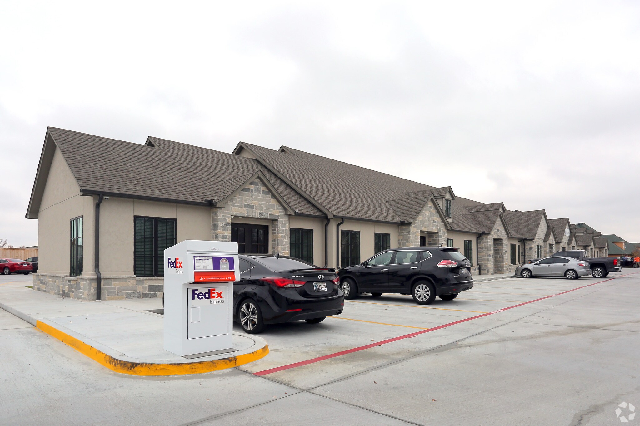 4500 W Houston St, Broken Arrow, OK à louer Photo principale– Image 1 sur 5