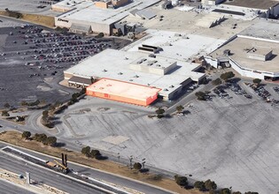 6301 NW Loop 410, San Antonio, TX - VUE AÉRIENNE  vue de carte - Image1