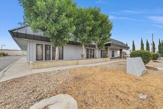 Plus de détails pour 15384 Arrow Blvd, Fontana, CA - Bureau à louer