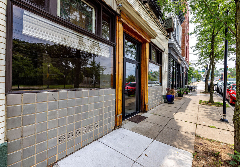 3550 Montgomery Rd, Cincinnati, OH à louer - Photo de l’immeuble – Image 2 sur 4