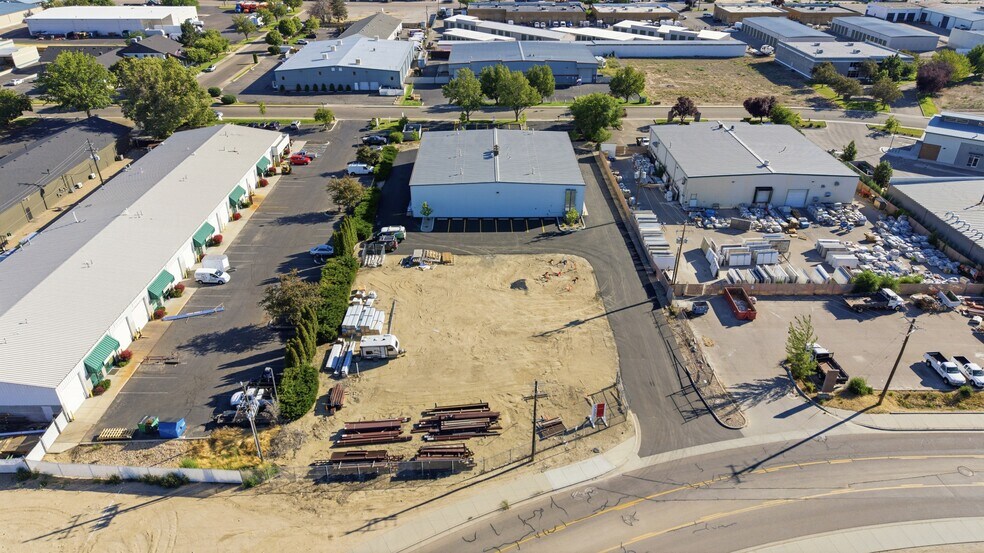 5215 N Alworth St, Garden City, ID à vendre - Photo de l’immeuble – Image 2 sur 5