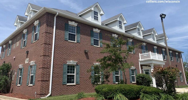 7270 S 13th St, Oak Creek, WI à louer - Photo principale – Image 2 sur 7