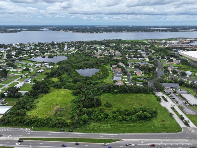 2715 US Highway 301 N, Ellenton, FL à louer - Photo principale – Image 1 sur 7