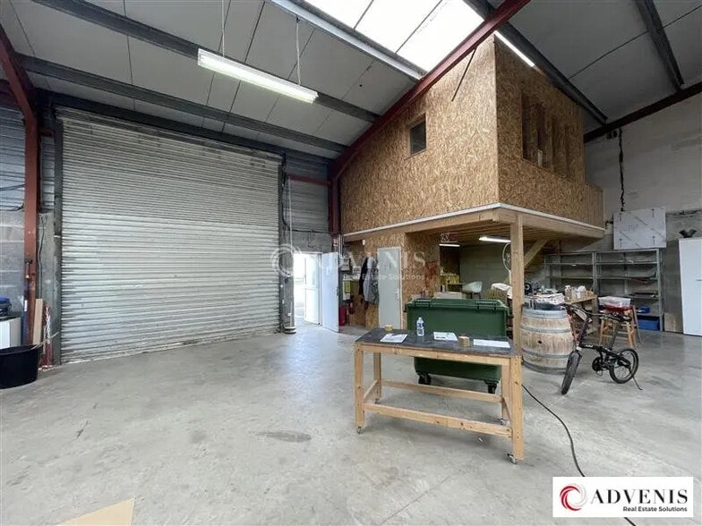Local d’activités dans Yvrac à louer - Photo de l’immeuble – Image 2 sur 5