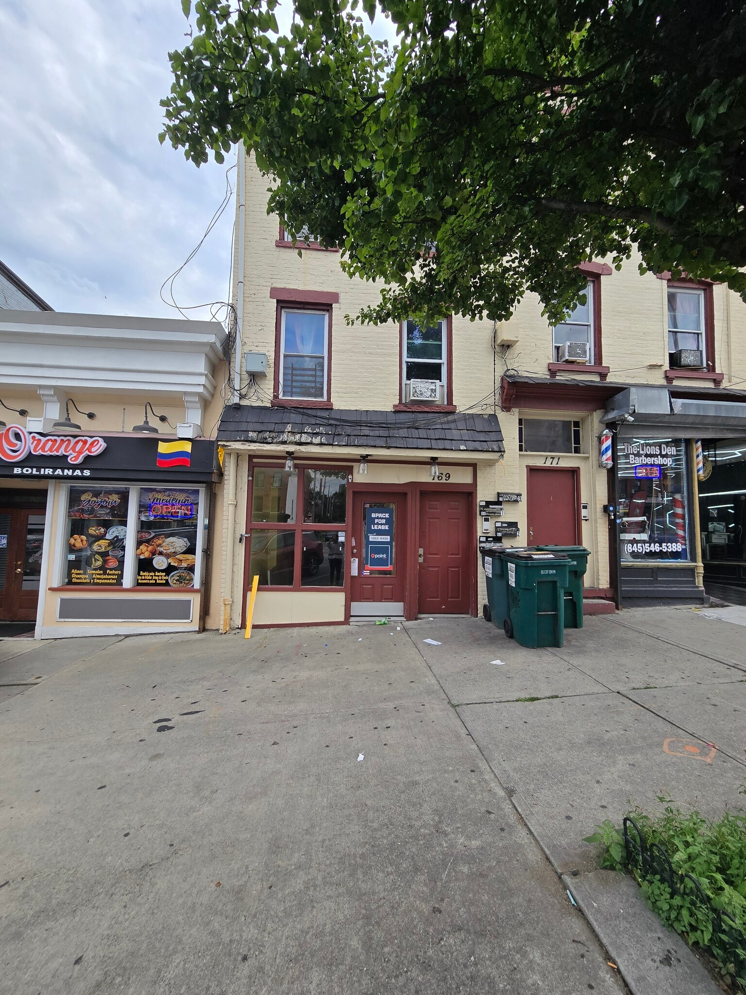 169 Broadway, Newburgh, NY à louer Photo intérieure– Image 1 sur 7