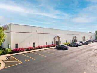 Plus de détails pour 32-50 E Montrose Dr, Romeoville, IL - Industriel/Logistique à louer