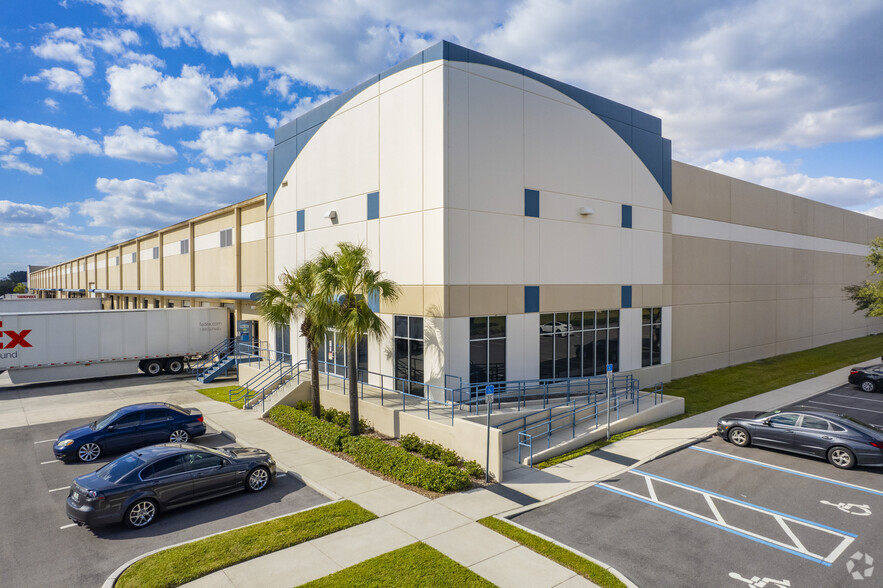 4531-4561 Madison Industrial Ln, Tampa, FL à louer - Photo de l’immeuble – Image 3 sur 9