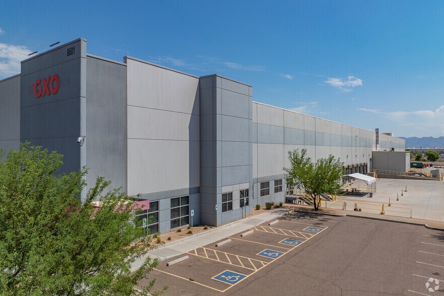 8681 W Washington St, Tolleson, AZ à louer - Photo de l’immeuble – Image 1 sur 21