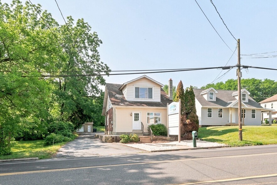5194 Hamilton Blvd, Allentown, PA à vendre - Photo de l’immeuble – Image 2 sur 42