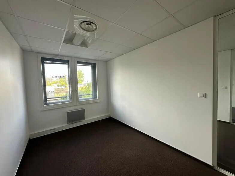 Bureau dans Strasbourg à louer - Photo intérieure – Image 3 sur 12