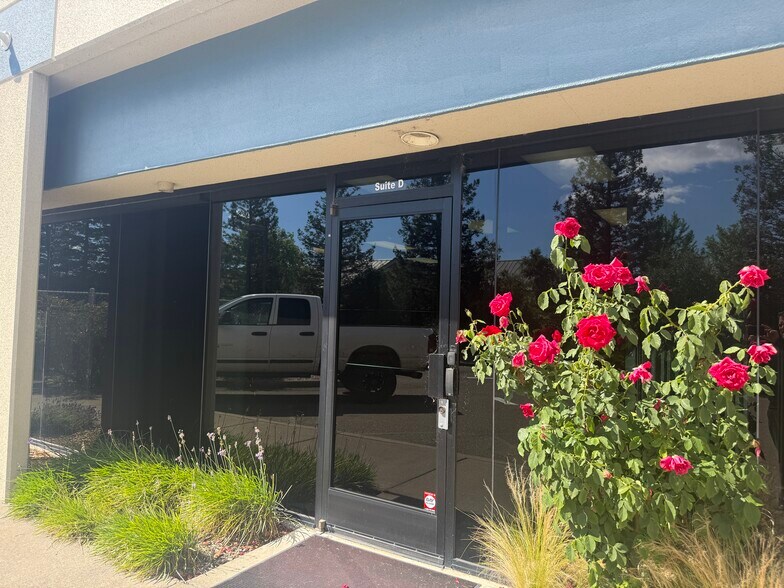 5793 Skylane Blvd, Windsor, CA à vendre - Photo de l’immeuble – Image 2 sur 13