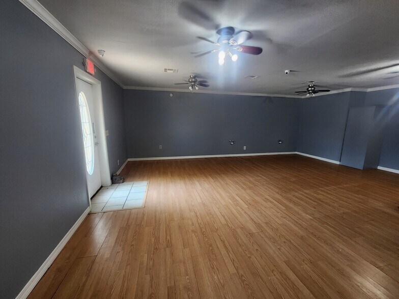 312 N Broadway St, Checotah, OK à vendre - Photo de l’immeuble – Image 2 sur 5
